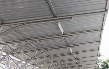 installing Hewood metal roofing